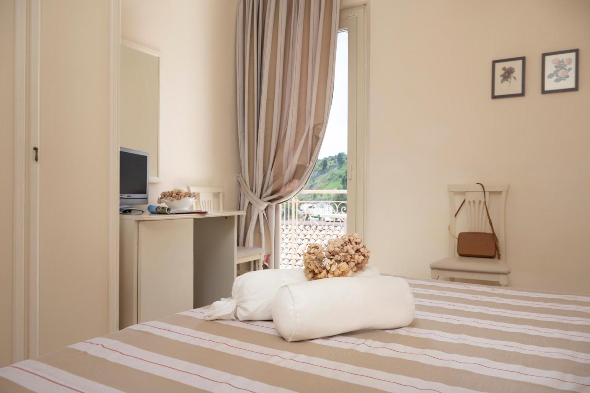 Hotel Villa Sirena นูมานา ภายนอก รูปภาพ