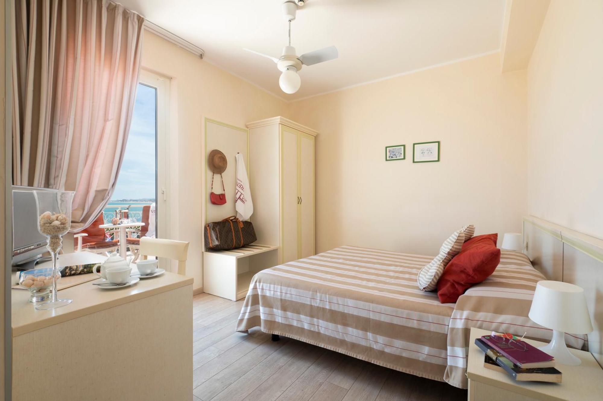 Hotel Villa Sirena นูมานา ภายนอก รูปภาพ