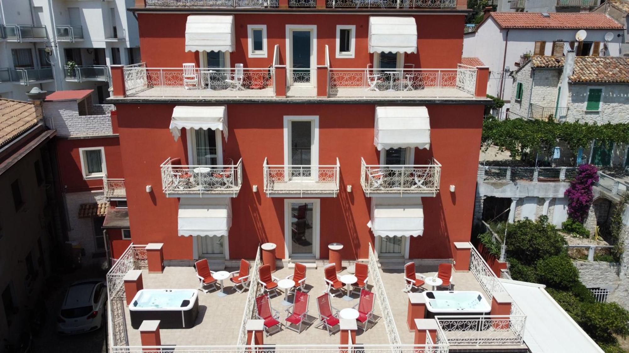 Hotel Villa Sirena นูมานา ภายนอก รูปภาพ